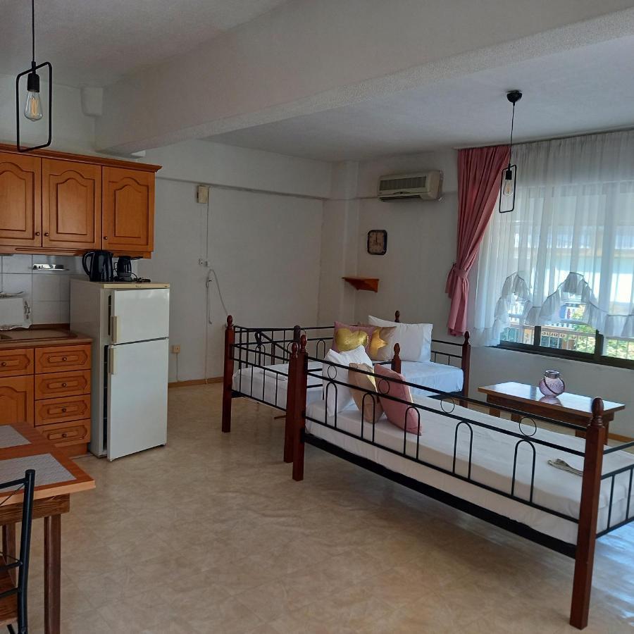 Μαρου Rooms Olympiakí Aktí المظهر الخارجي الصورة