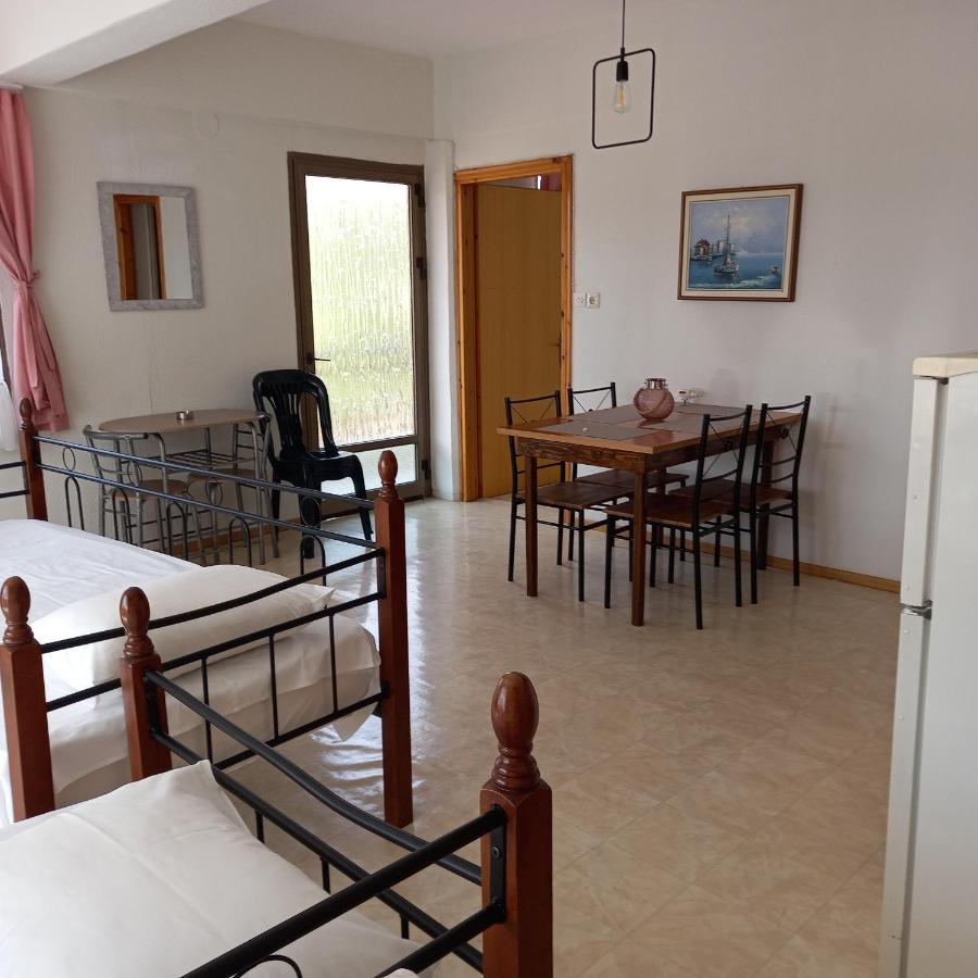 Μαρου Rooms Olympiakí Aktí المظهر الخارجي الصورة