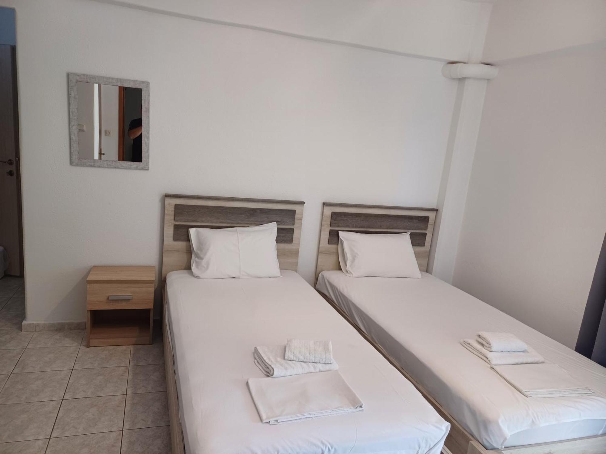 Μαρου Rooms Olympiakí Aktí المظهر الخارجي الصورة